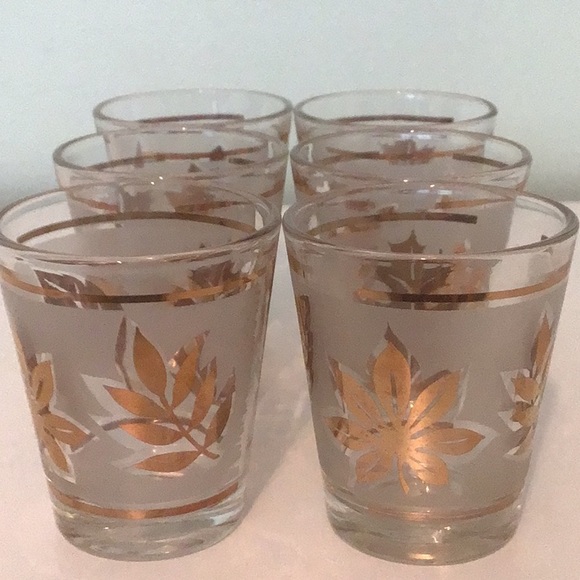 6 AVAILABLE AUTHENTIC VINTAGE GOLD LEAF SHOT GLASSES FROM THE 60S - Picture 2 of 5